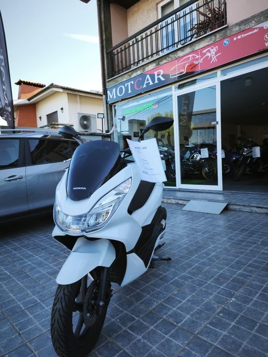 Honda PCX 125 como nova