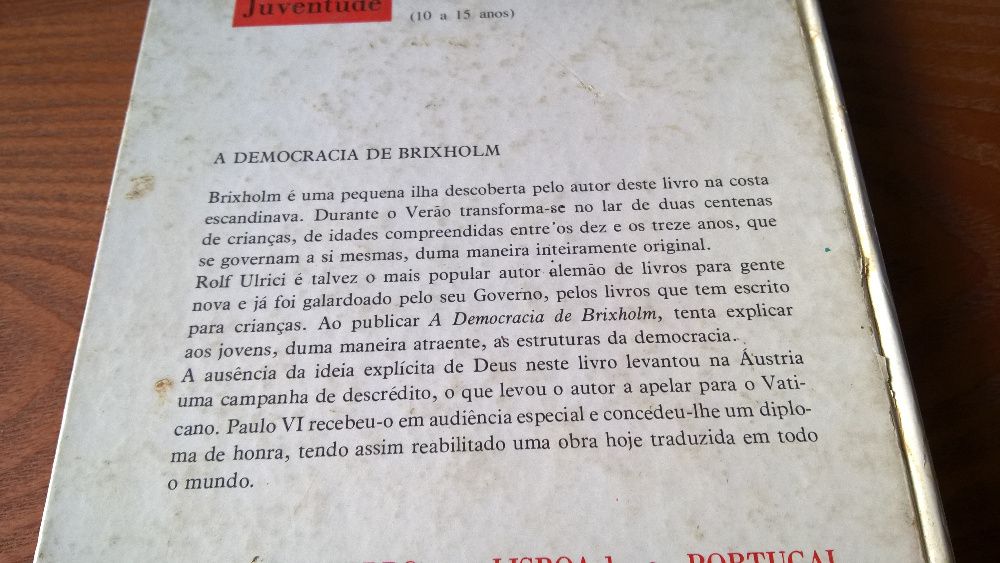A democracia de Brixholm - Rolf Ulrici (portes incluídos)