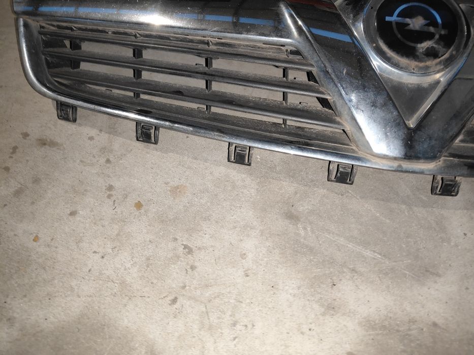 Opel Zafira B grill atrapa i inne