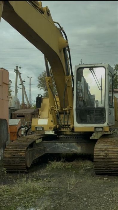 Liebherr 912 — гусеничний екскаватор, 21 т