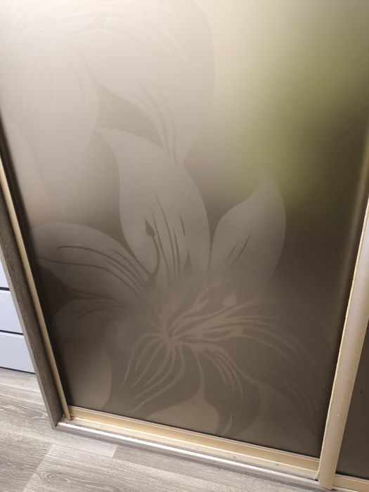 Продам шкаф-купе.