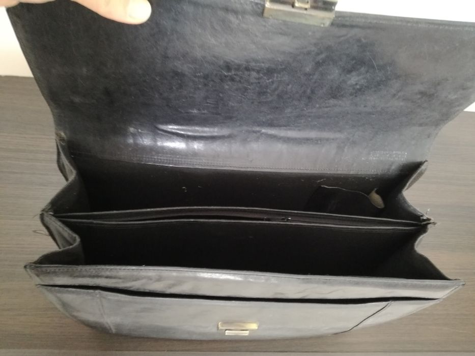 Pasta executiva em pele