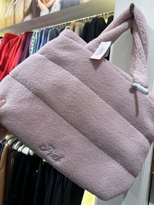 РОЗПРОДАЖ сумки ,поеди Victoria’s Secret