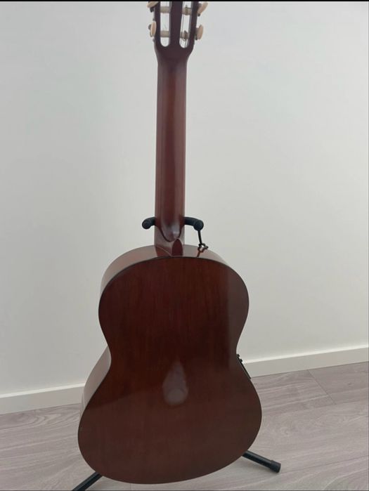 Yamaha CX40 – Guitarra Clássica Eletroacústica