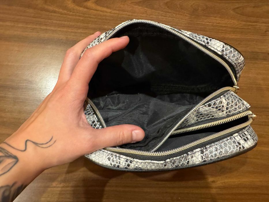 Kosmetyczka Inter Vion średnia czarna panterka