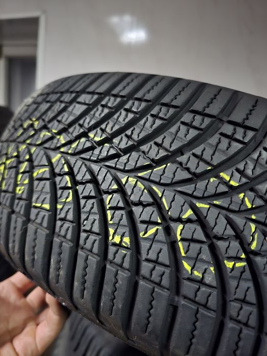 205/60R16 Goodyear Vector4seasons Gen-3