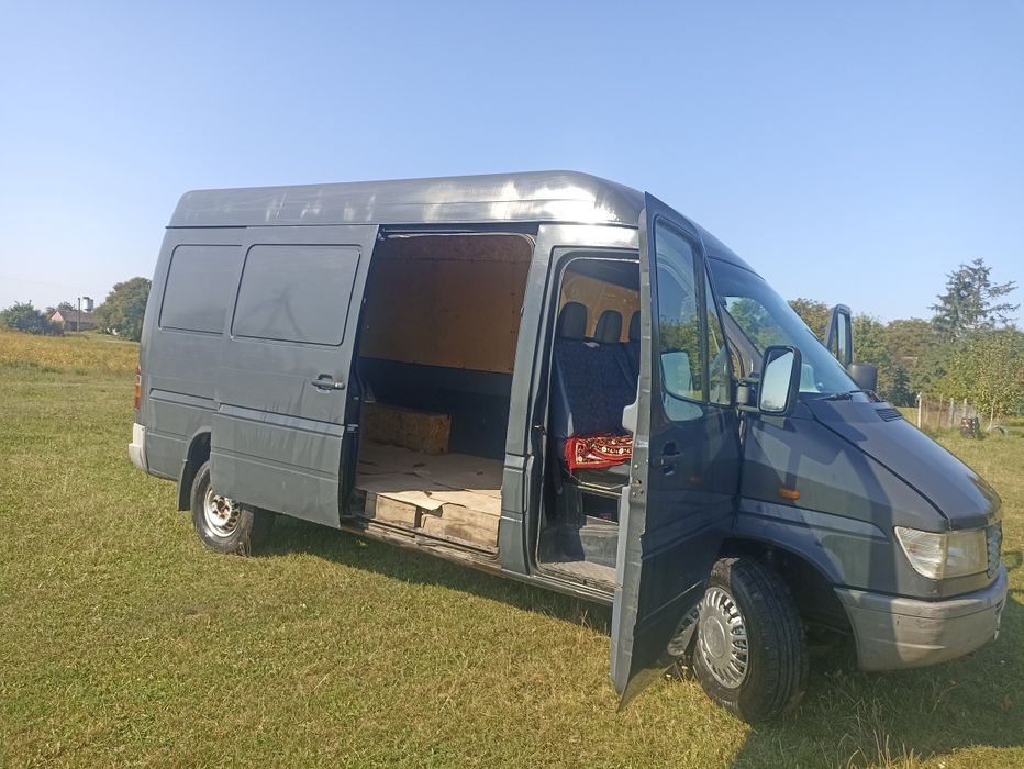 Mercedes sprinter