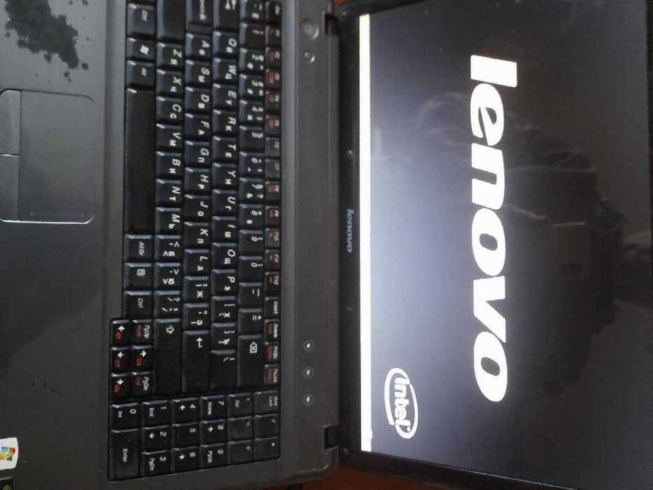 Продам ноутбук LENOVO G550.
