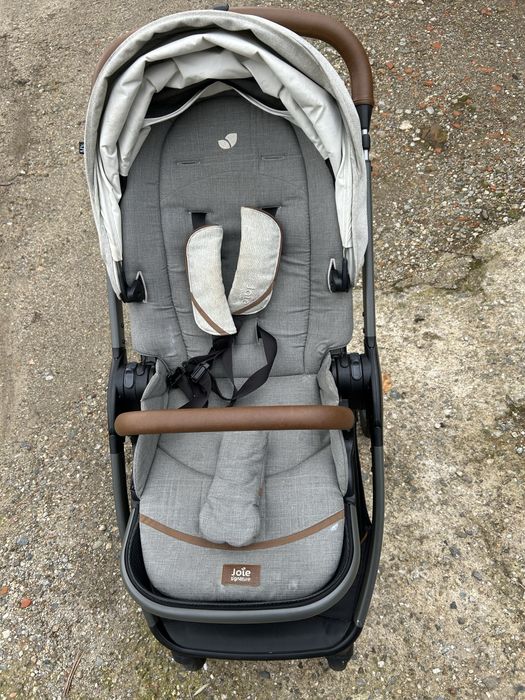 Carrinho bebe marca joie