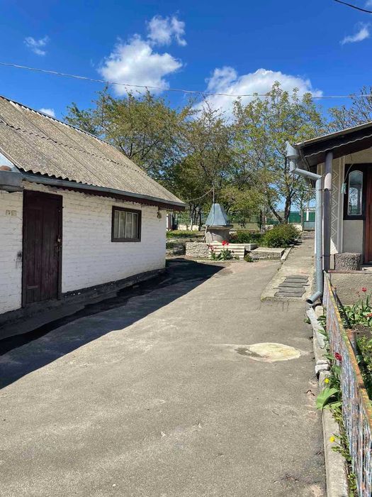 Продається затишний сімейний будинок