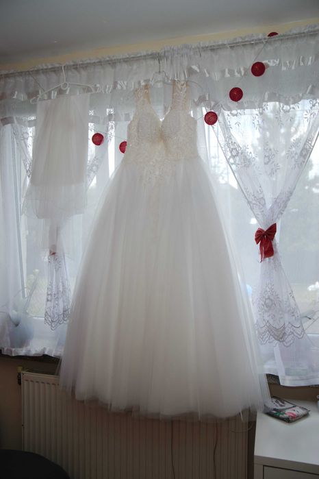 Suknia ślubna 164cm+4cm obcas