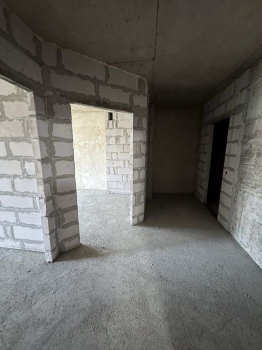 Продам велику 1 кімн новобудову, вул. Руська