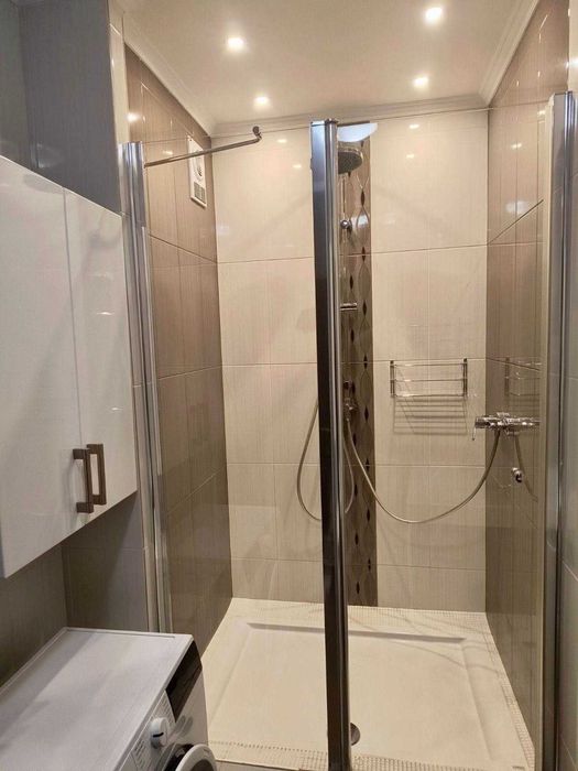 Продаж 3К з ремонтом  Обухів вул.Академічна 104 м2