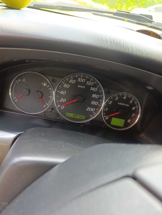 продам мінівен Mazda MPV 2004 р.в. 2.3 газ/бензин