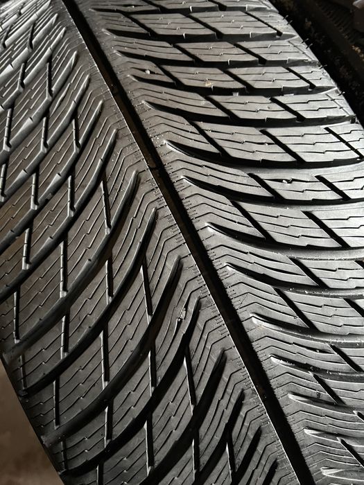 255/50/19 R19 Michelin Pilot Alpin 5 4шт зима
