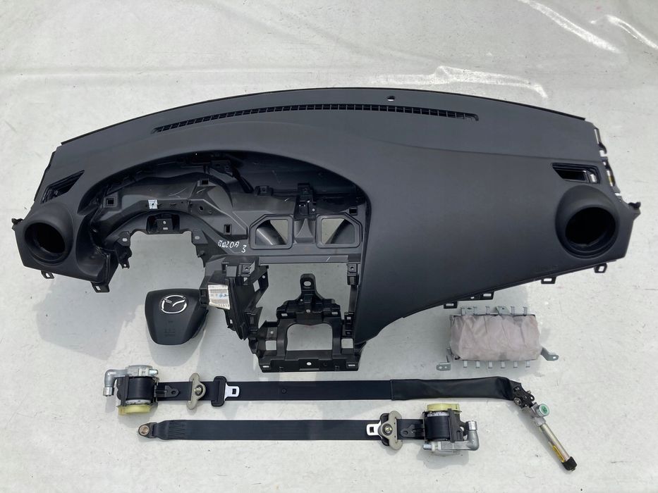 mazda 3 bl deska kokpit konsola poduszki pasy