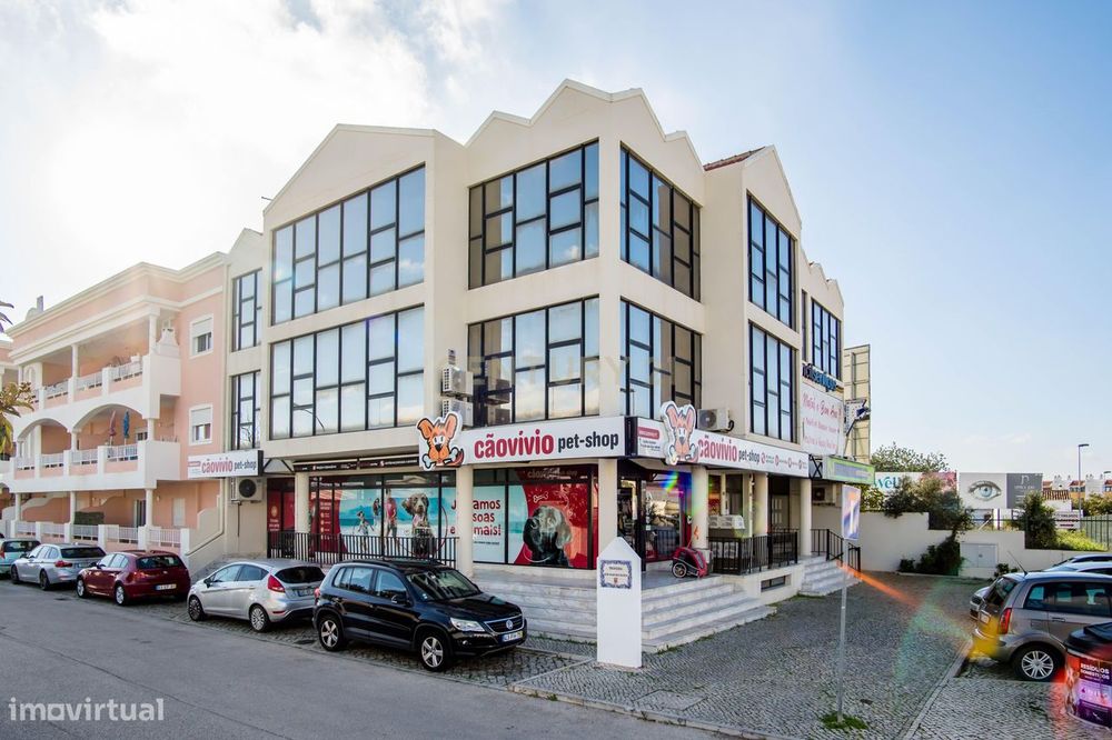 Espaço Comercial Com 280M2 No Centro De Almancil