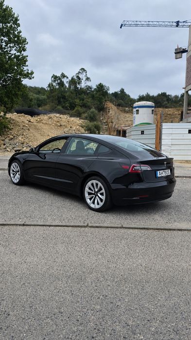 Telsa model 3 standard plus 325 cv