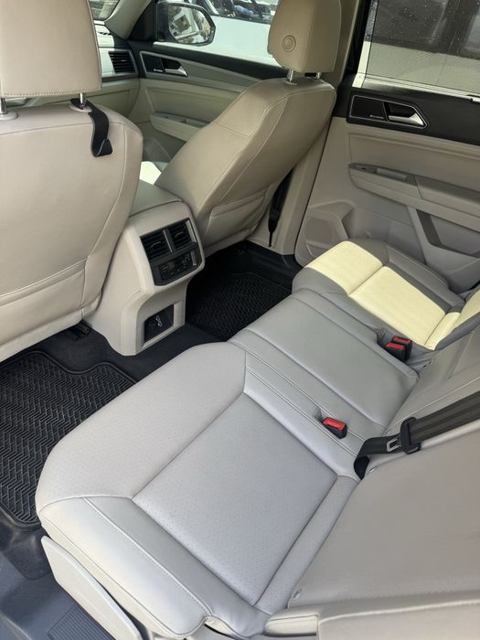 Volkswagen Atlas 3,6 Полный Привод обмен на недвижимость, авто