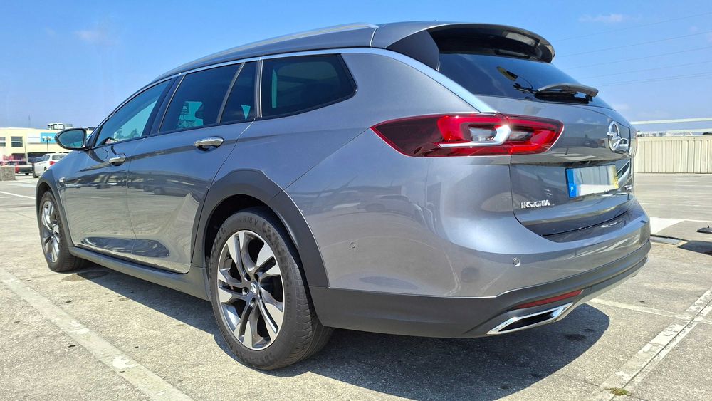 Opel Insignia Country Tourer — fotografia 3