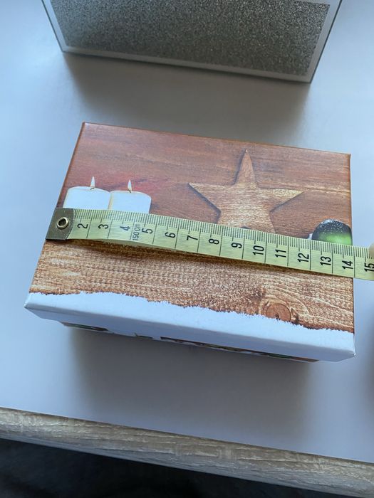 Świąteczne pudełko prezentowe