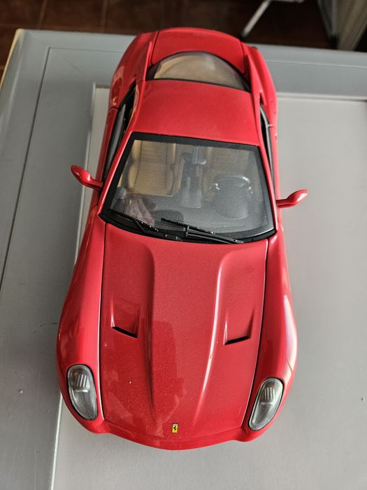 Miniaturas 1/18 sem caixa