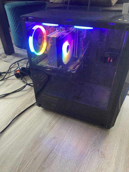 Komputer gamingowy z ryzen 5 5500 rtx 4060 8gb 16gb ram 1tb dysk idę razem z monitorem