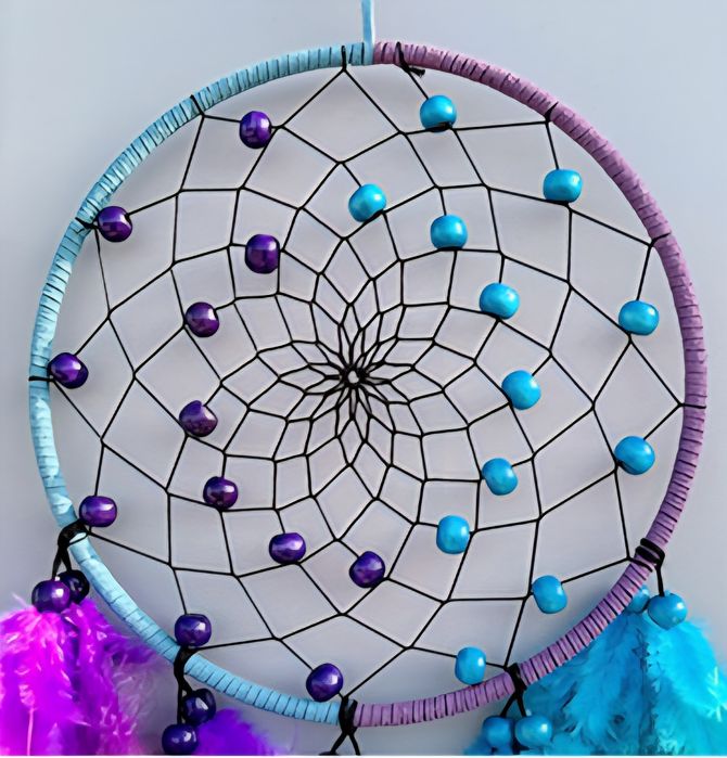 Fioletowo - turkusowy łapacz snów z piórkami w stylu boho