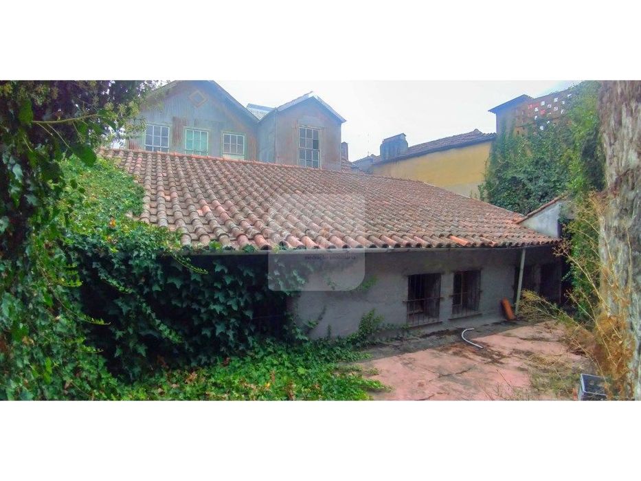 Imóvel Comercial e Habitacional no Centro Histórico de Vila Real
