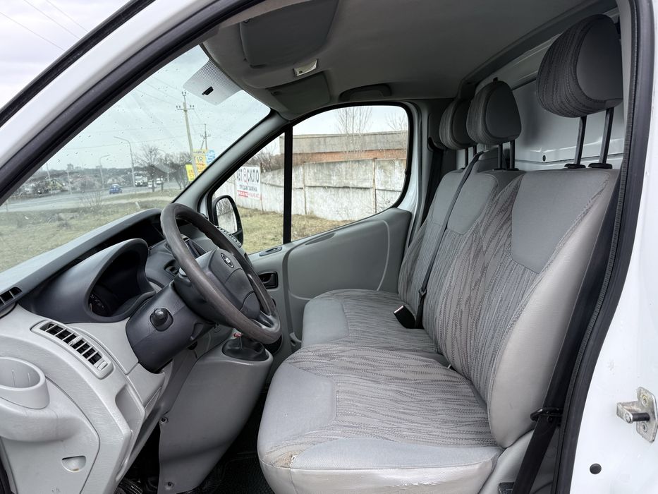 Продам Renault Trafic 2.0D 2011