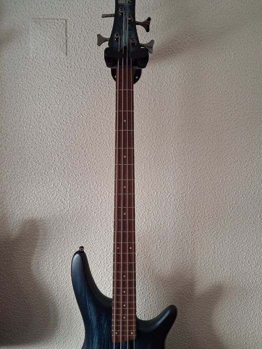Baixo 4 cordas  Ibanez SR300E SVM