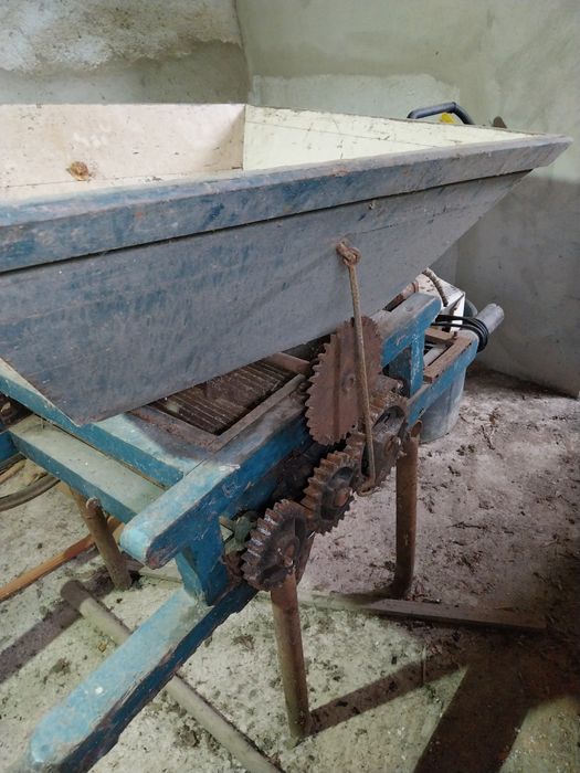 Trituradora de uva antiga