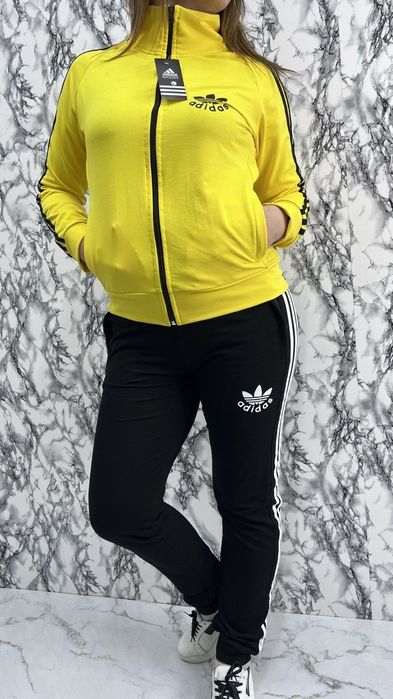 Жіночий костюм Адідас