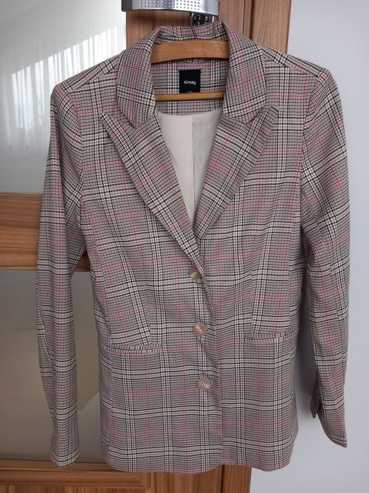 Garnitur damski ze spódnicą