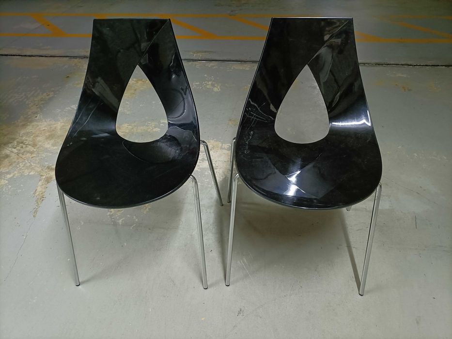 Cadeiras modernas e elegantes