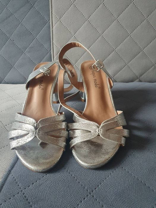Buty    letnie  rozmiar 36