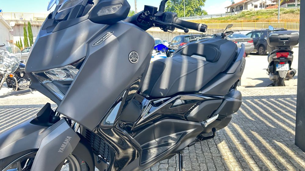 Yamaha X Max 300 tech + topo de gama