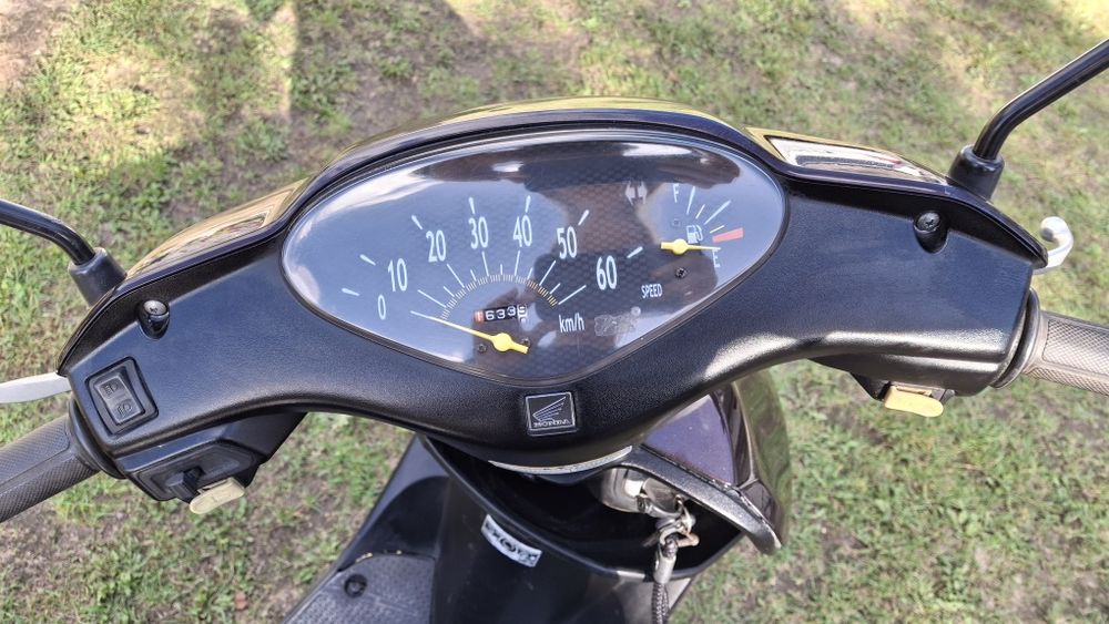 Скутер Honda Dio 62 з номерами