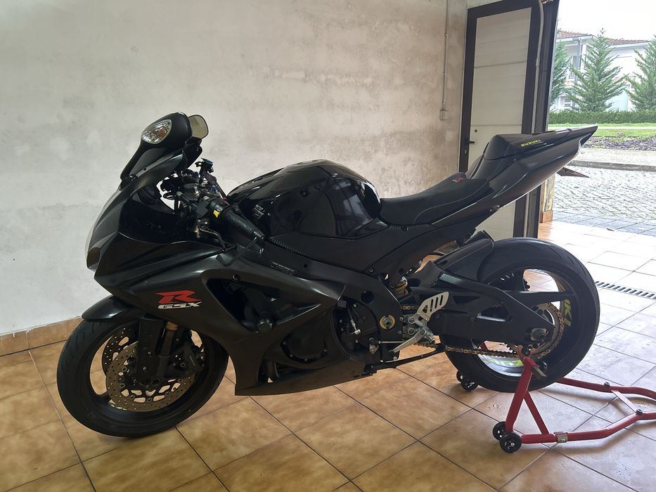 GSXR 1000 k7 impecável