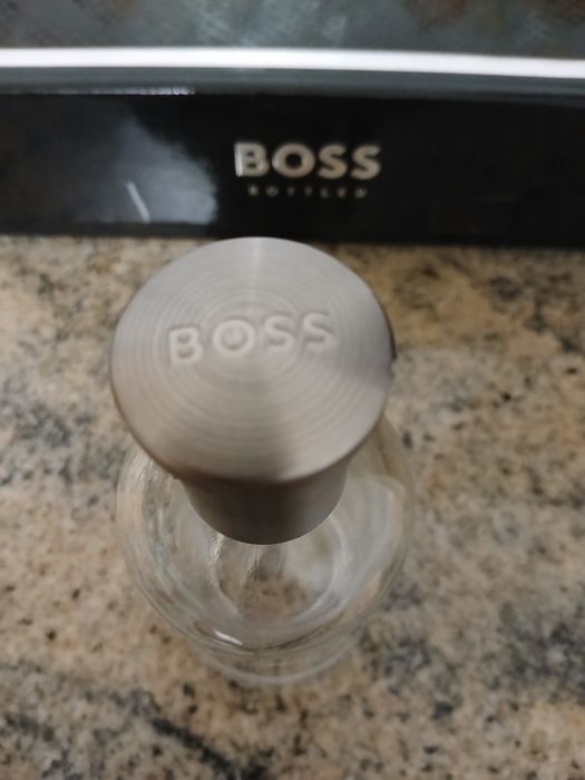 Frasco Perfume Vazio Com Caixa "Hugo Boss"