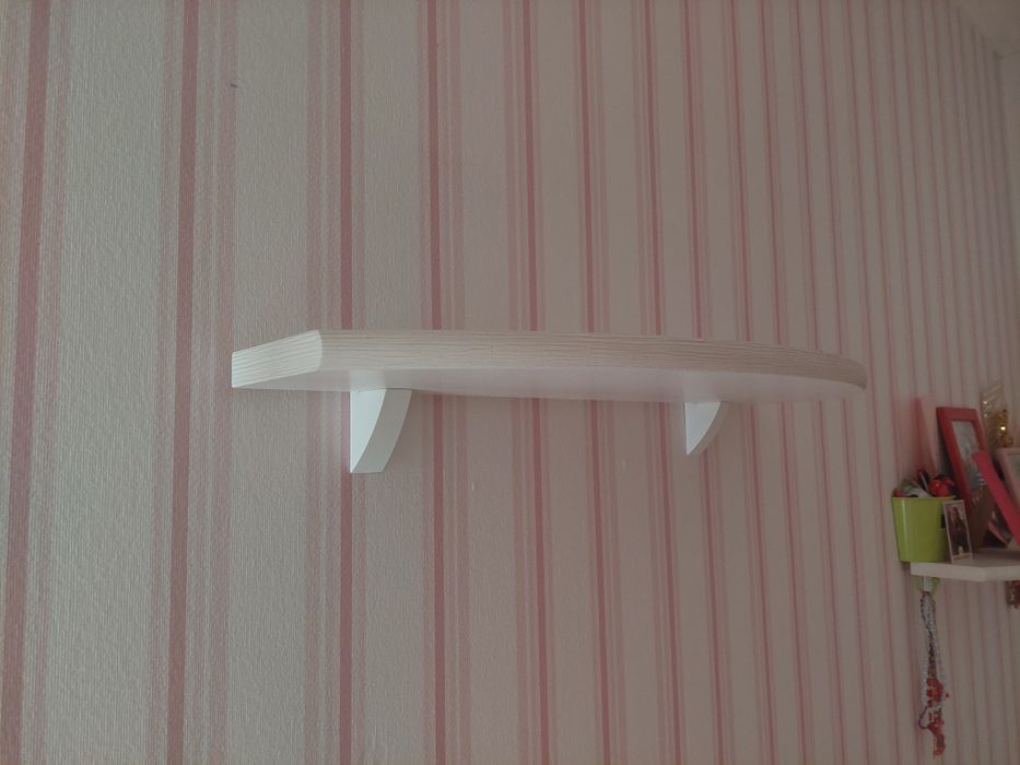 Prateleira de quarto criança