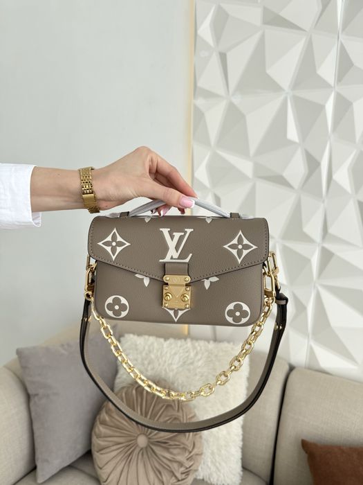 Сумка Louis Vuitton Pochette Metis East West чорна, бежева