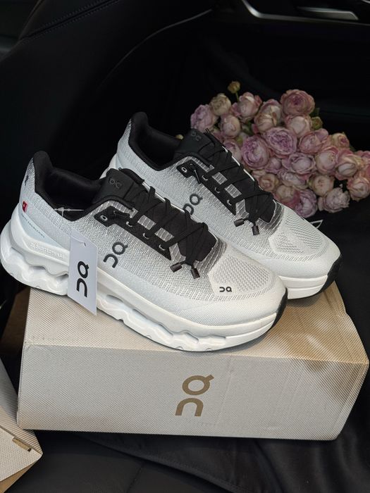 Кросівки On Cloudtilt