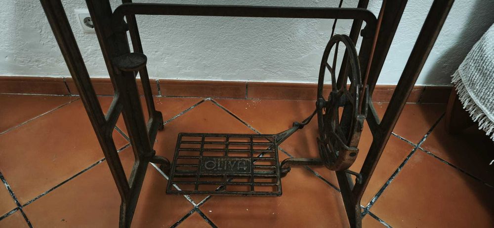 Maquina de costura Oliva