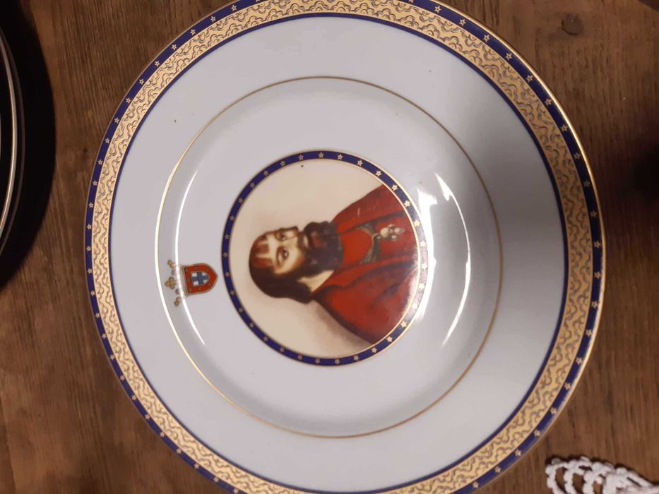 Coleção de pratos da companhia das Índias.