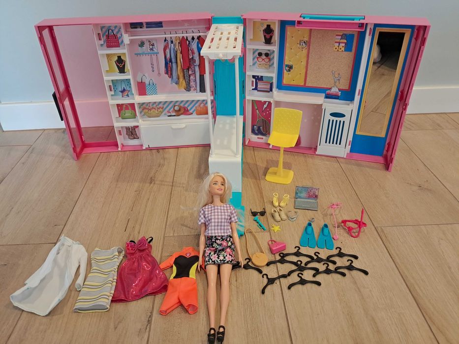 Zestaw Barbie, Wymarzona szafa