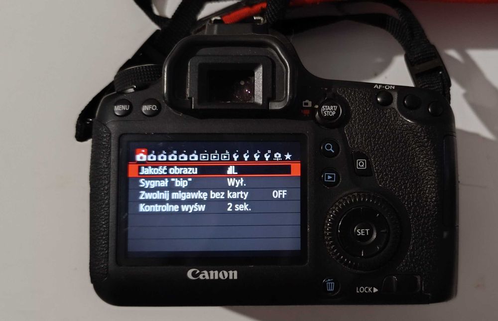 Canon EOS 6D body 98899 zdjęć 2x aku pudełko