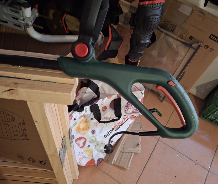 Vendo Aparador relva Bosch Easy PREÇO FINAL!!