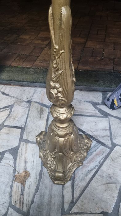 Stary żeliwne lichtarz