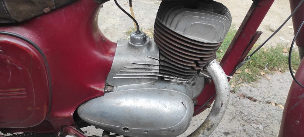 Продам Яву старуху 250